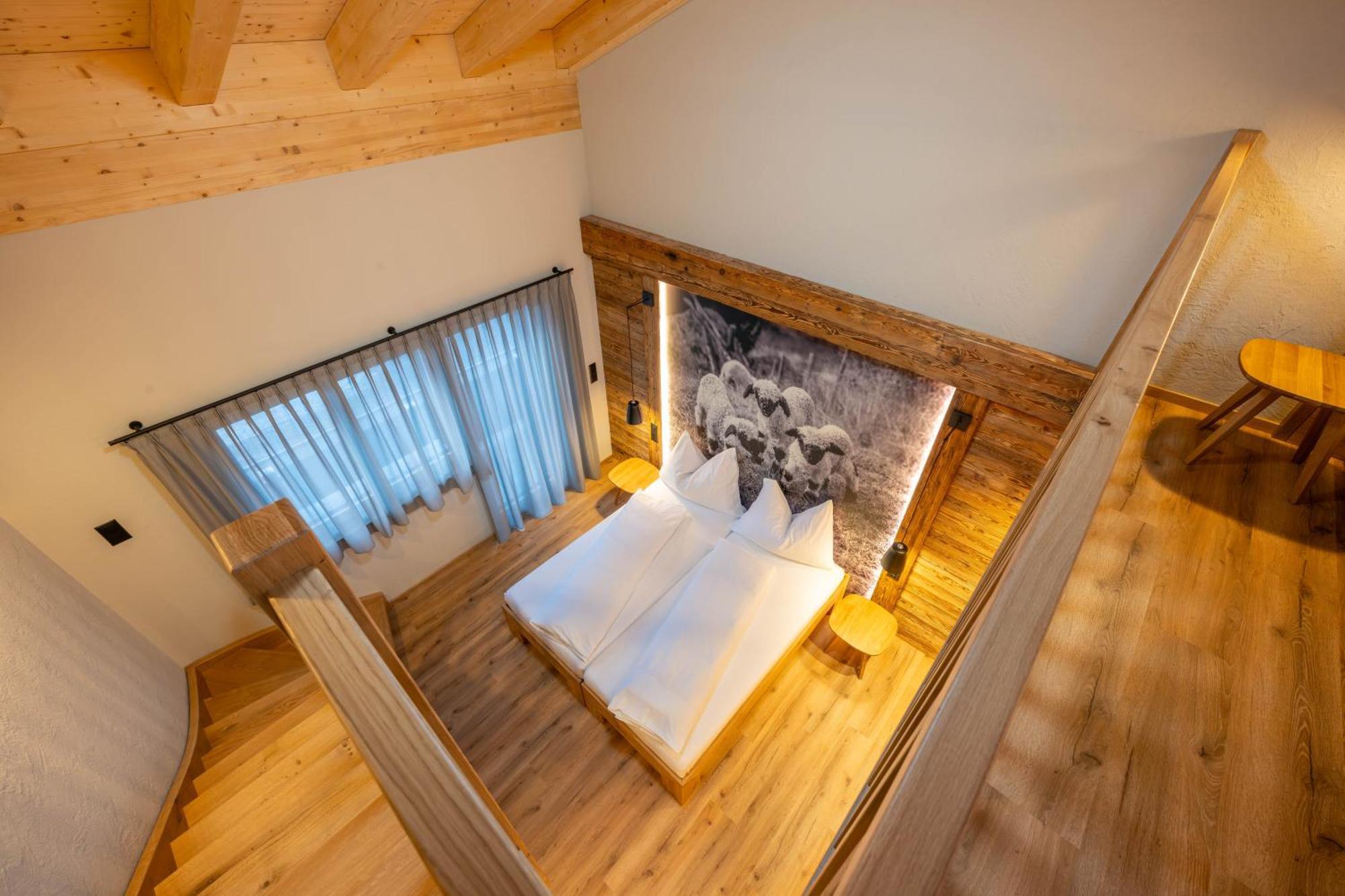 Mountain Lodge Grächen Buitenkant foto